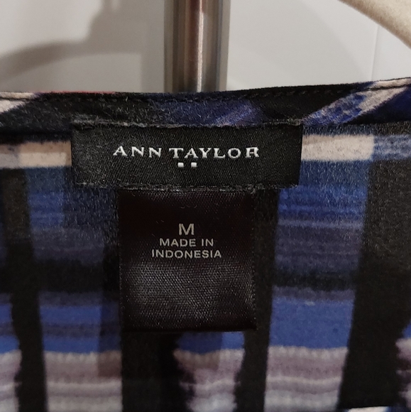 Ann Taylor Faux Wrap Blouse - Medium - Blue Purple Cream - Picture 2 of 2